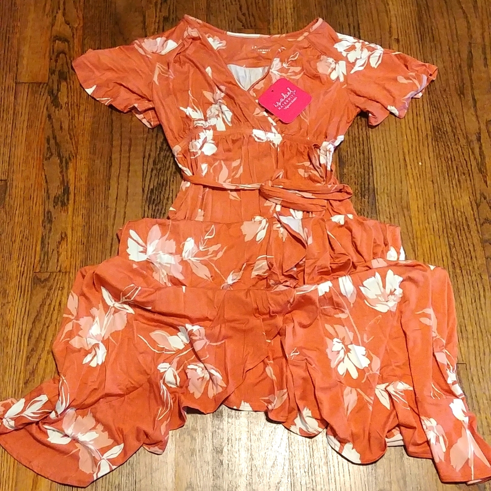 MATERNITY DRESS SIZE SMALL.